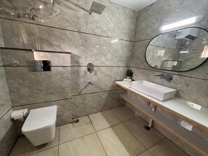 Deluxe Single Room, Balcony, Hill View