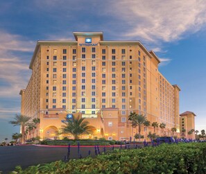 Exterior - Formula 1 Cozy 1-bedroom hotel suite in wonderful Las Vegas close to the action (Las Vegas)