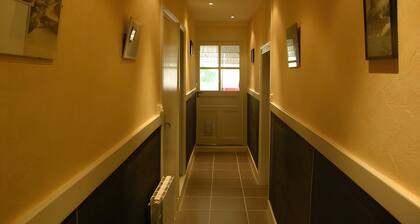 Historisches Postrelais-Gîte mit 8 Schlafzimmern im Haut-Jura