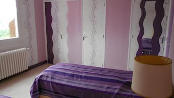 4 slaapkamers, een strijkplank/strijkijzer