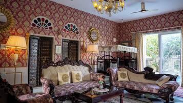 Rom – standard | Oppholdsområde