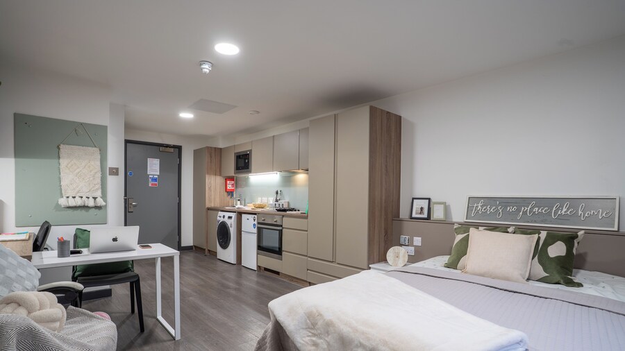 Student Only Sycamore House