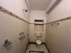 Comfort Δωμάτιο | Μπάνιο | Δωρεάν προϊόντα προσωπικής περιποίησης, Σαπούνι, Σαμπουάν, Χαρτί υγείας