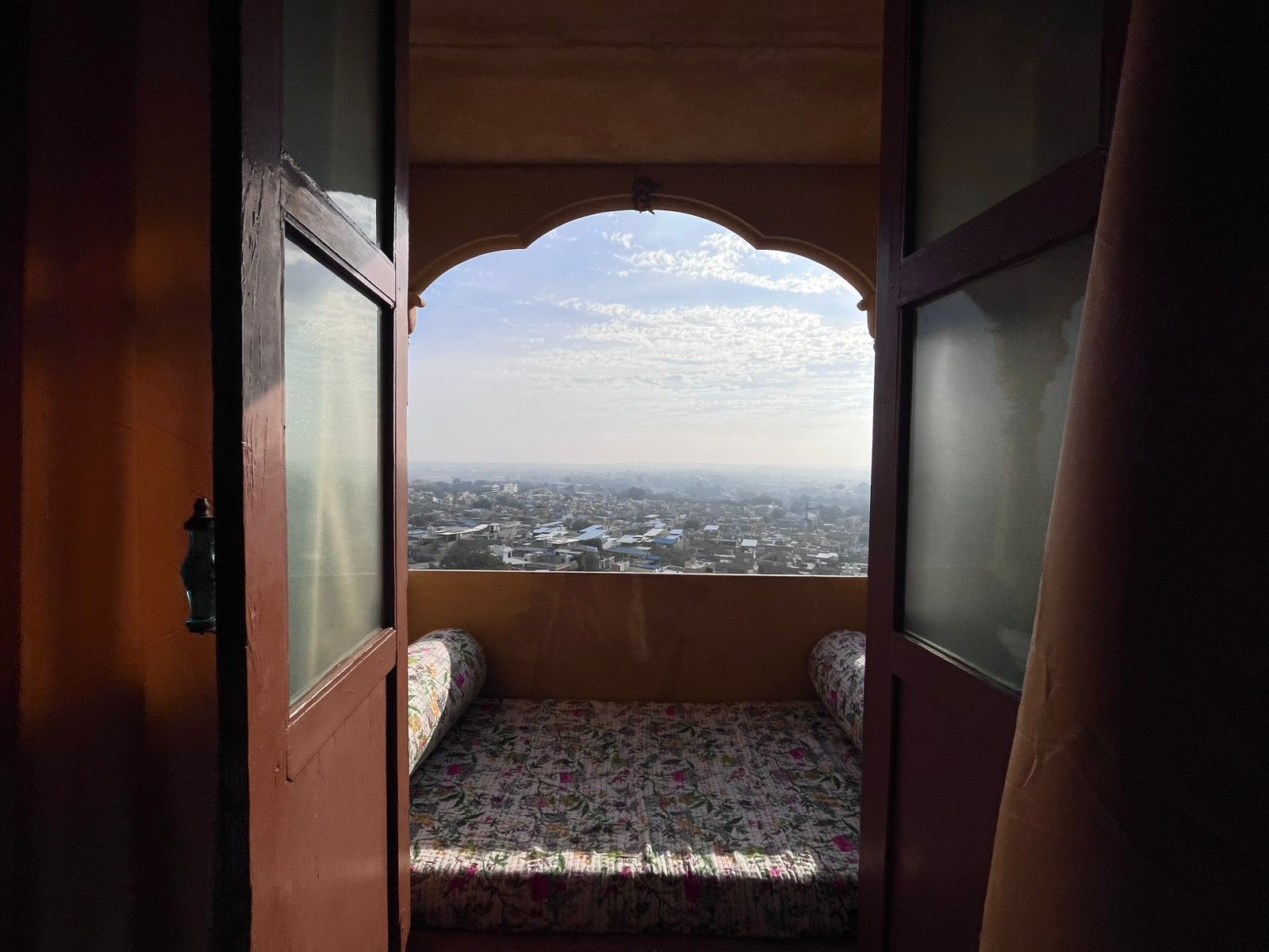 Egyptian cotton sheets, premium bedding, free WiFi, bed sheets