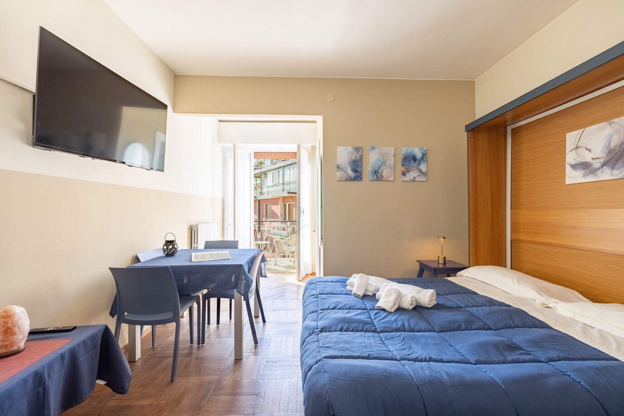1 camera, ferro/asse da stiro, Wi-Fi gratuito, lenzuola