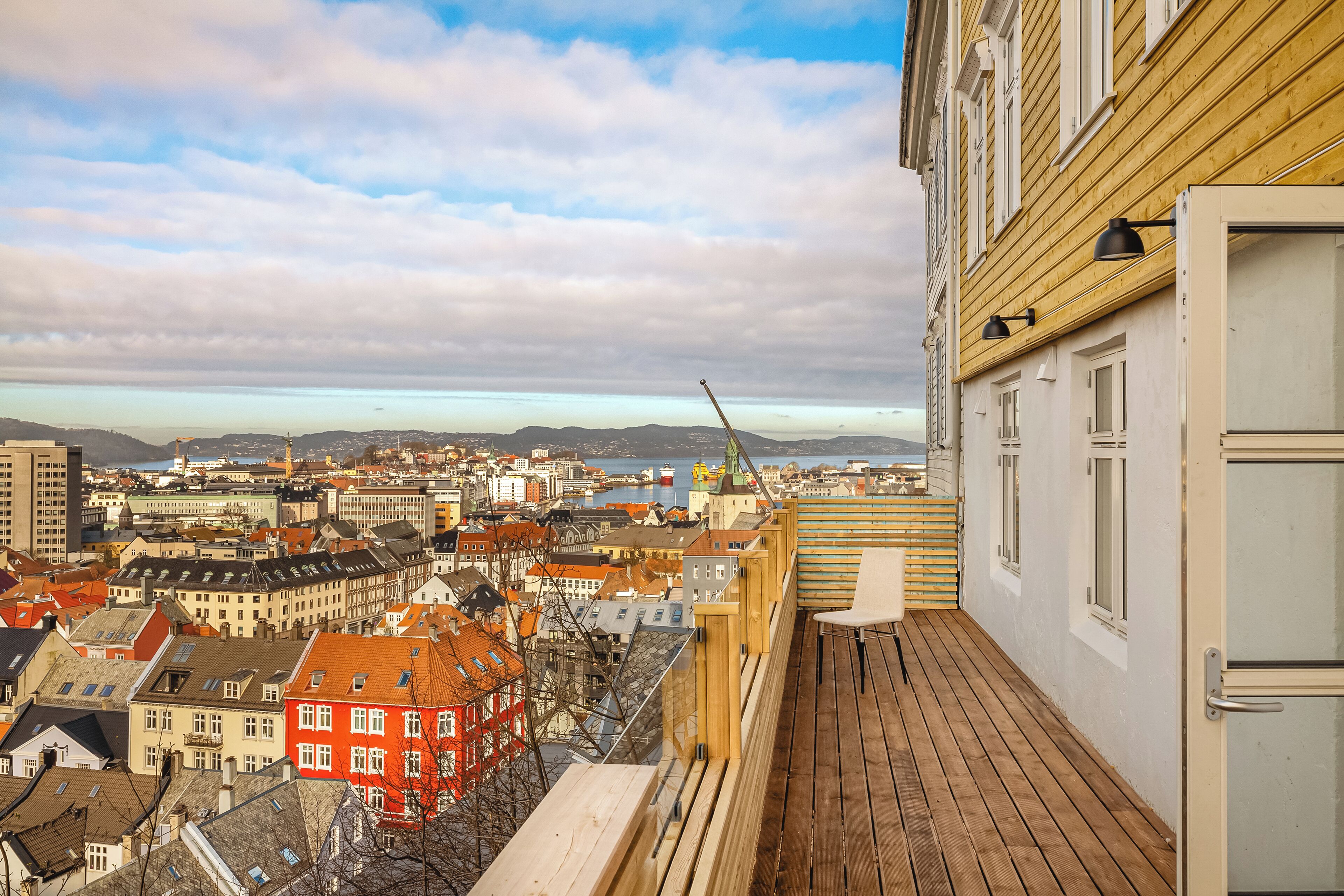 Leilighet, terrasse, byutsikt | Terrasse/patio