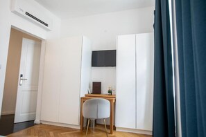 Standard Studio, Garden View | Interior - Parkview Boutique Apartments (Vienna)