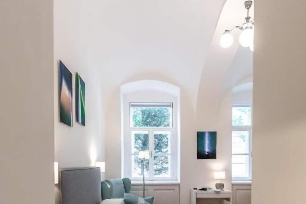 III/4 Studio Apartment | Langsir/tirai gelap terus, seterika/papan seterika, Wi-fi percuma 