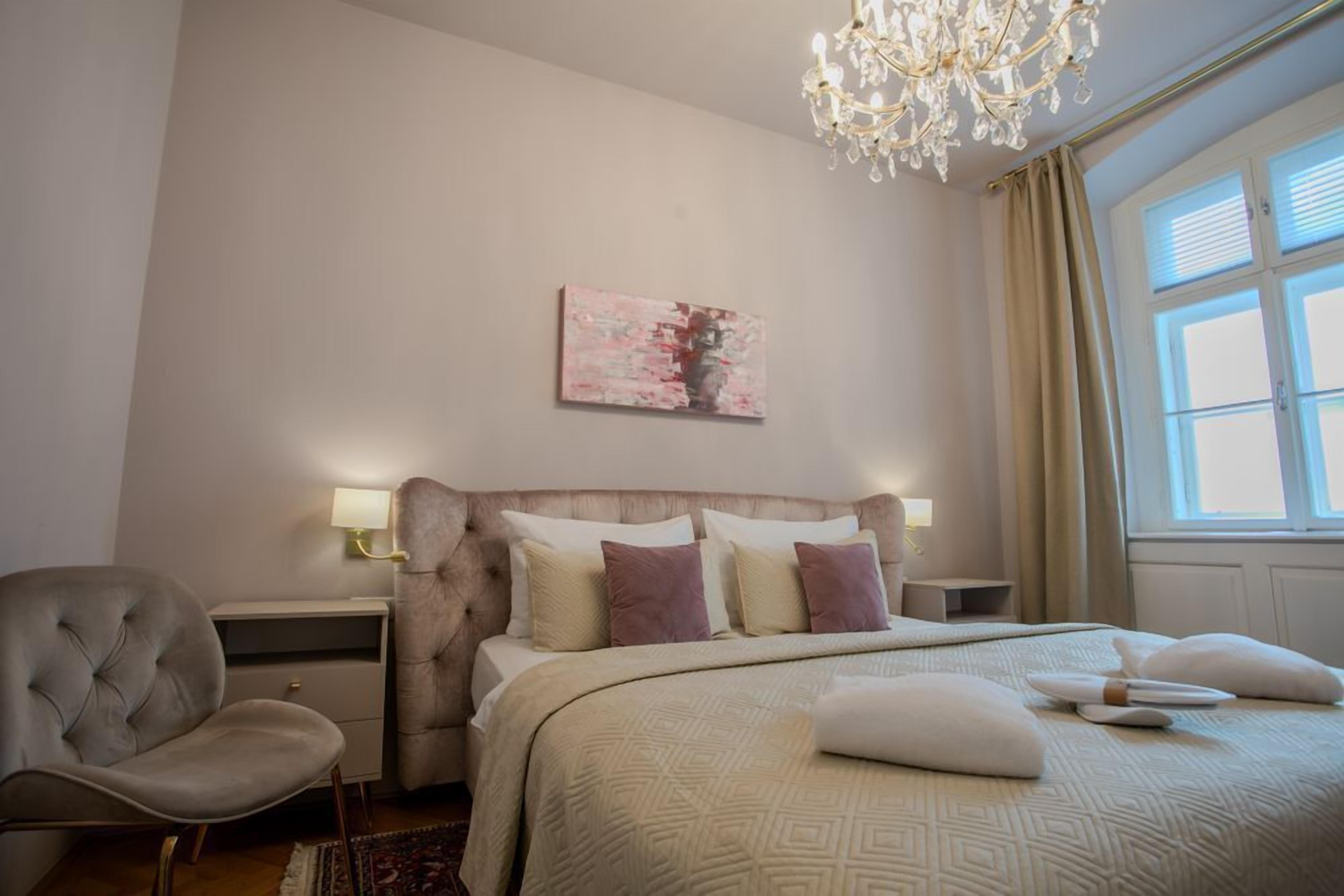 III/23 Studio Apartment | Langsir/tirai gelap terus, seterika/papan seterika, Wi-fi percuma 