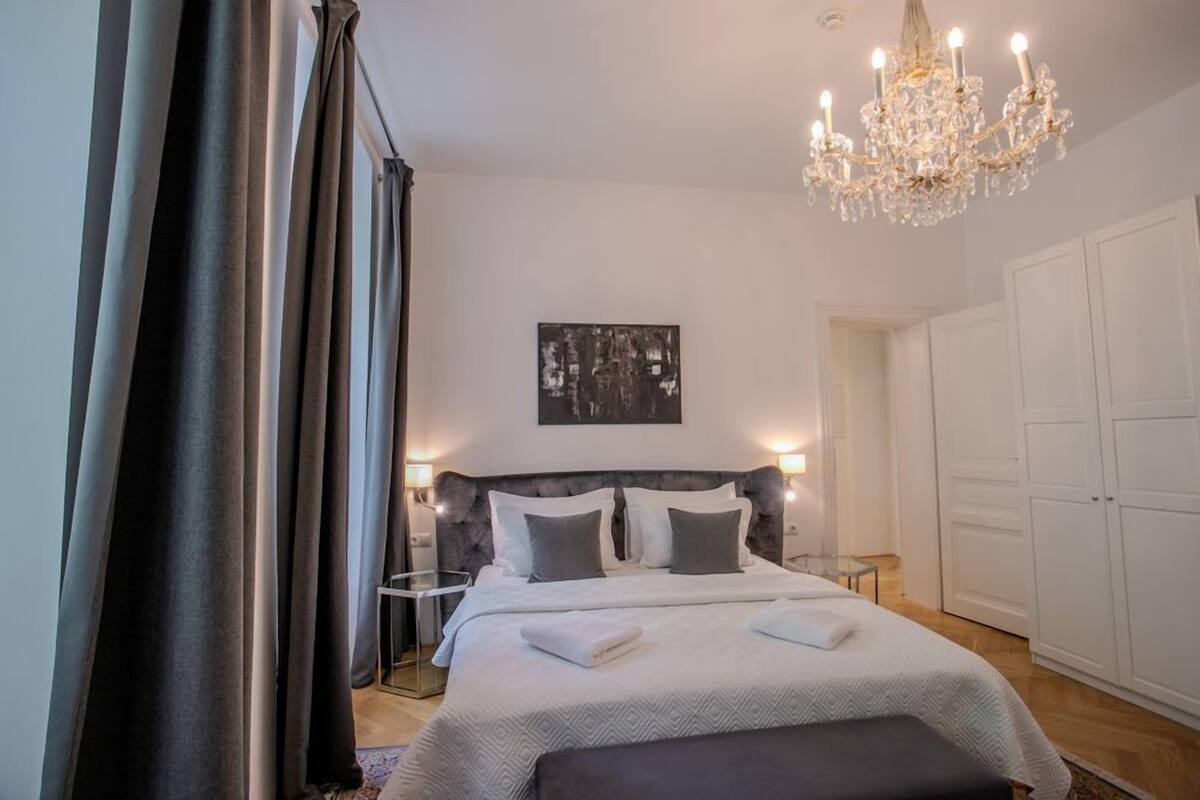 I/22 Studio Apartment | Langsir/tirai gelap terus, seterika/papan seterika, Wi-fi percuma 