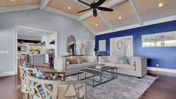 Smart TV, fireplace, offices, computer monitors