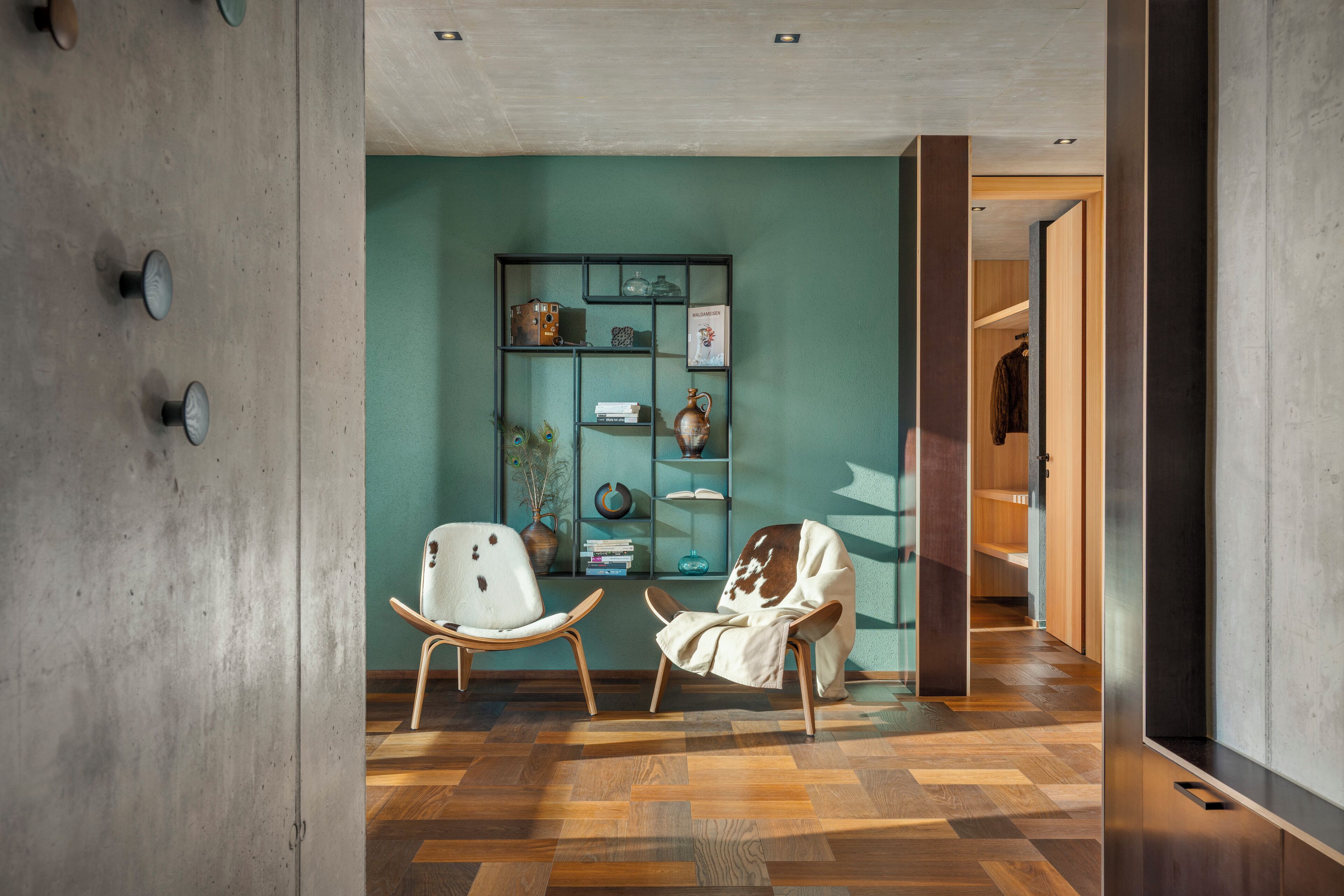 Panoramic Apartment, Balcony, Mountain View | Interior