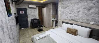 데라디언트 로지