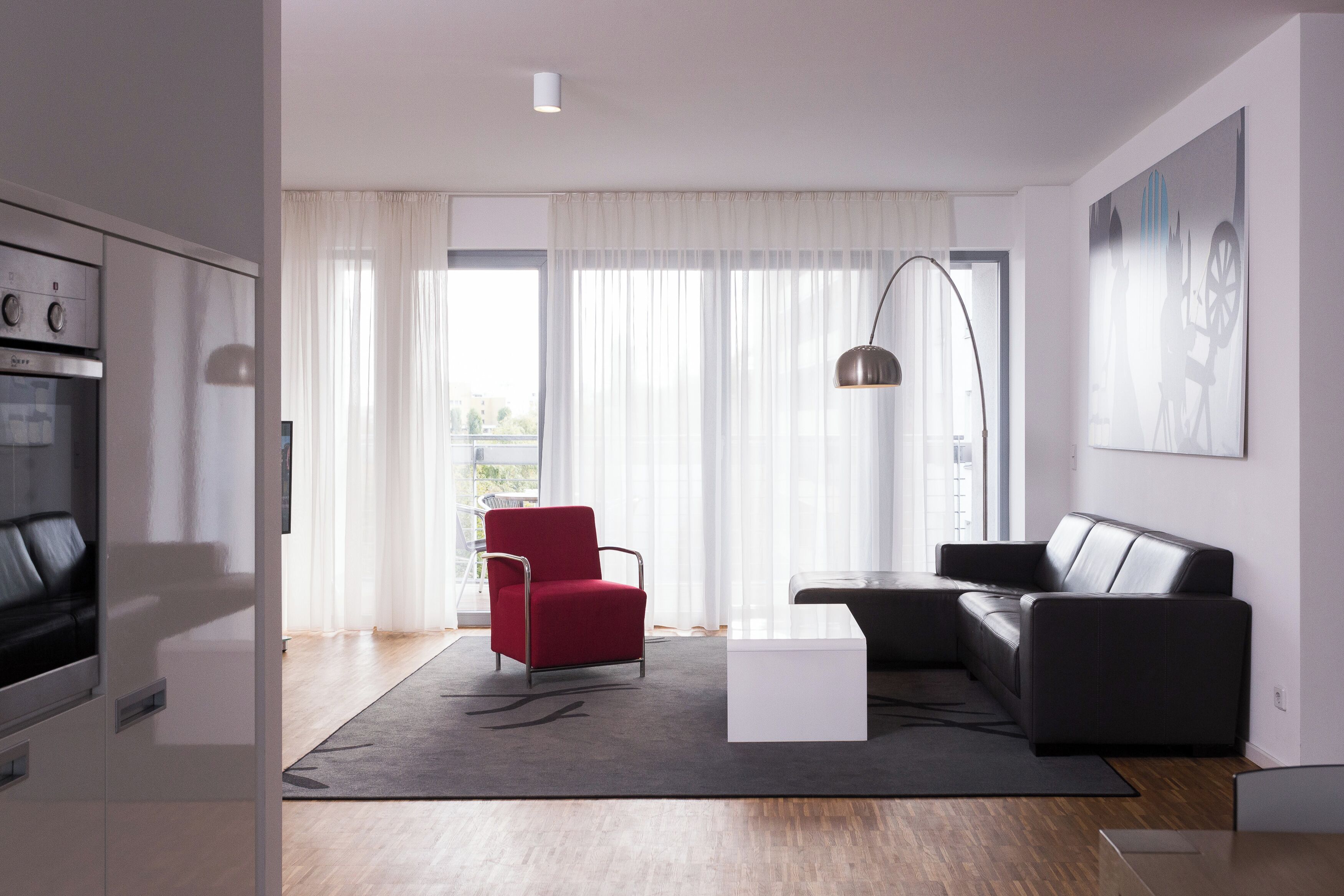 Apartamento superior, sacada | Roupas de cama antialérgicas, escrivaninha, quartos à prova de som