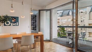 Deluxe Apartment, Balcony | Hypo-allergenic bedding, desk, soundproofing, iron/ironing board