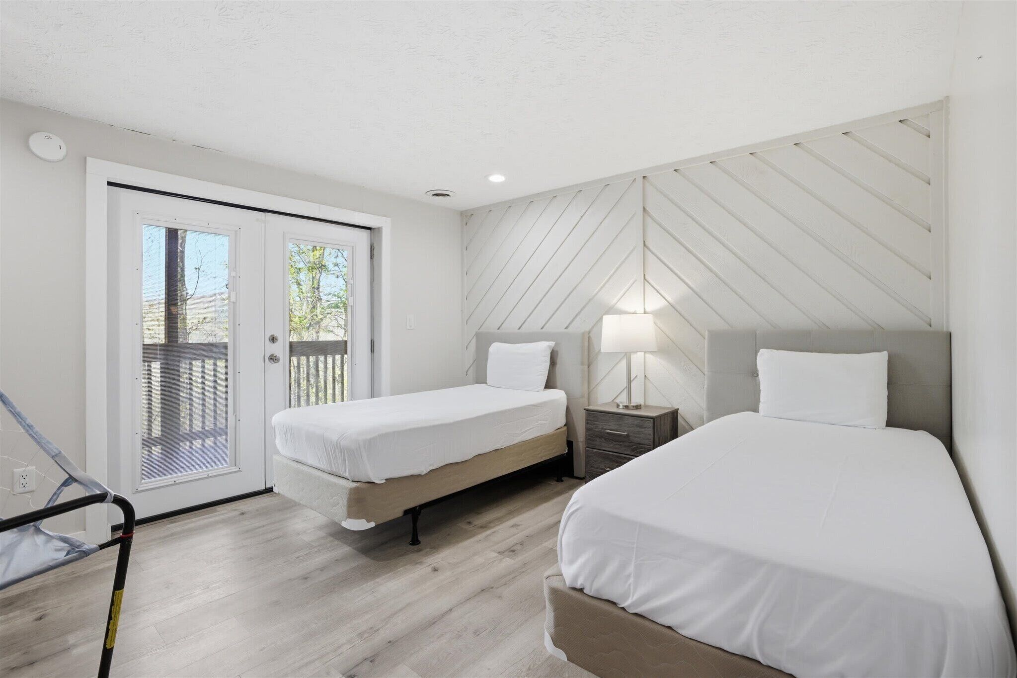 6 camere, Wi-Fi (a pagamento), lenzuola