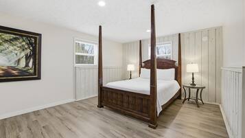6 bedrooms, WiFi, bed sheets