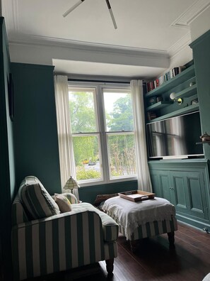 Nicht klassifiziertes Bild, 4 von 12, Schaltfläche