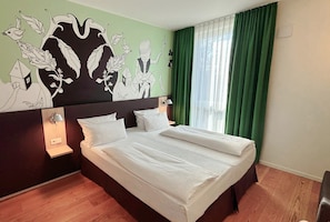 Double Room | Peti besi dalam bilik, meja, kalis bunyi, Wi-fi percuma