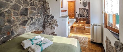 Basic Double Room, Sea View | Free WiFi