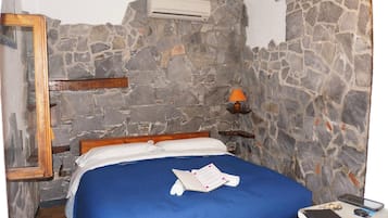 Basic Double Room, Sea View | Free WiFi