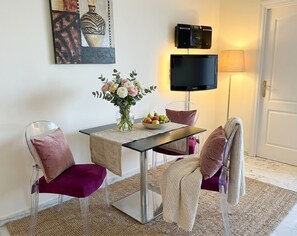 Dining - Modern 1-Bed apartment by La Croisette Large Terrace Private Parking & Air Con (Cannes)