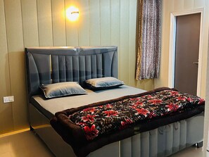 Unclassified image, 5 of 32, button - Stay Royal Landran (Sahibzada Ajit Singh Nagar)