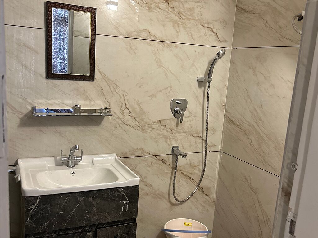 Whirlpool, Bidet, Handtücher, Seife