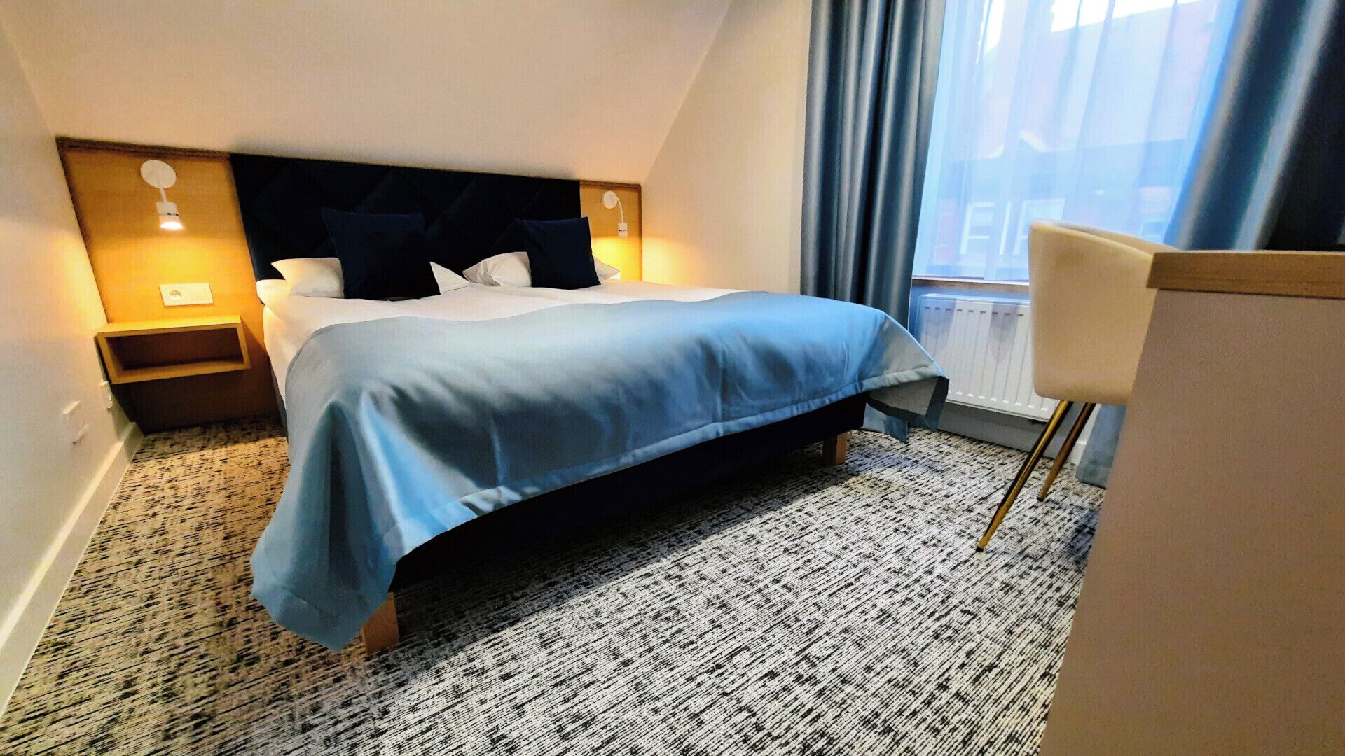 Individually furnished, desk, laptop workspace, soundproofing