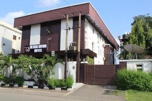 Exterior - The Regal Boutique Hotel (Abuja)