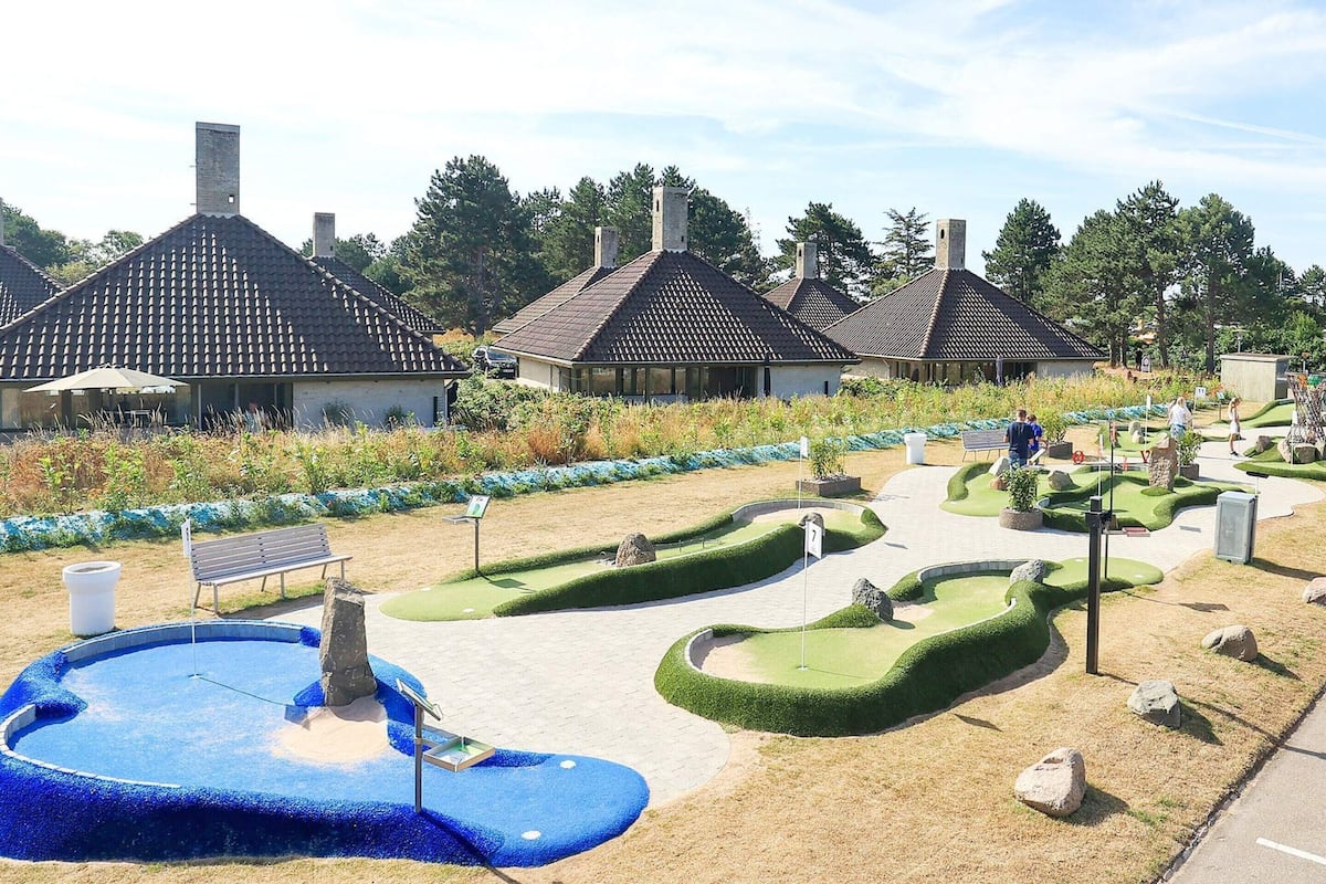 House | Property grounds