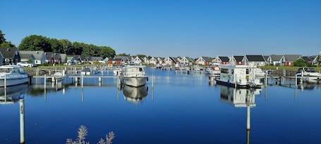 Marina. Holiday Home 'Haus Abendsonne' with Private Terrace and Wi-Fi
