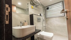 Deluxe Room | Bathroom | Shower, free toiletries, towels, shampoo - Serenity by monarch (Panvel)