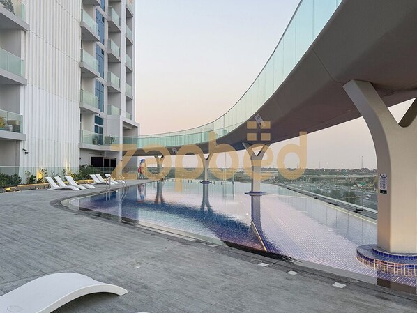 Pool - Skyz by Danube (Dubai)