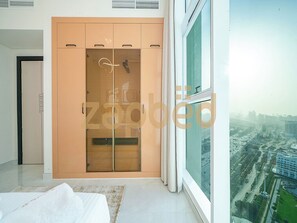 Free WiFi - Skyz by Danube (Dubai)