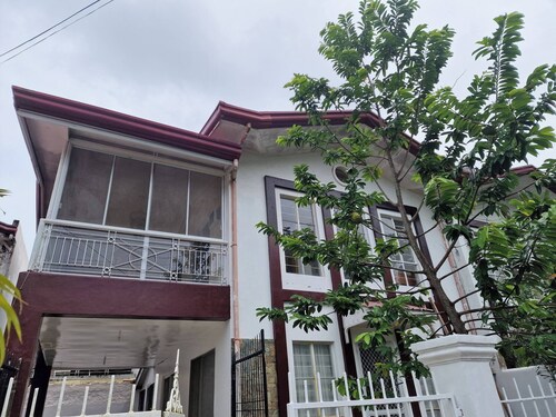Two Storey With Spacious Balcony!!