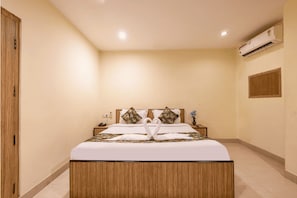 Premium Double Room | Desk, free WiFi - Mayur Hotel (Guwahati)