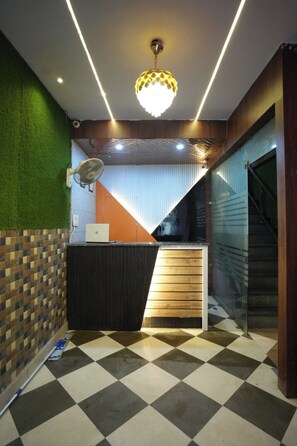 Lobby - Hotel Konaaz Inn (Aligarh)