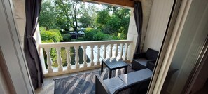 Interior - Gite Rive Charente Le Bateau (Bords)