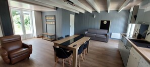 Interior - Gite Rive Charente Le Bateau (Bords)