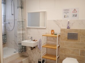 Unclassified image, 4 of 6, button - Vrbo Property (Entrecasteaux)