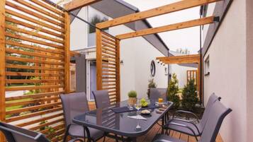 Tempat makan outdoor