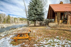 Outdoor dining - The perfect hideaway among the pines in San Juan River Village. (Pagosa Springs)
