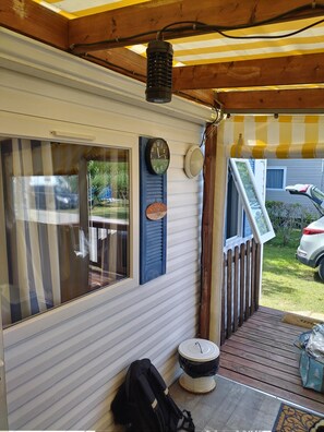 Terrace/patio - Seasonal rental fully equipped mobile home for 4/6 people (Saint-Hilaire-de-Riez)