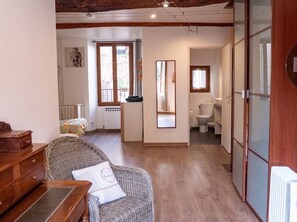 Unclassified image, 4 of 7, button - Vrbo Property (Entrecasteaux)