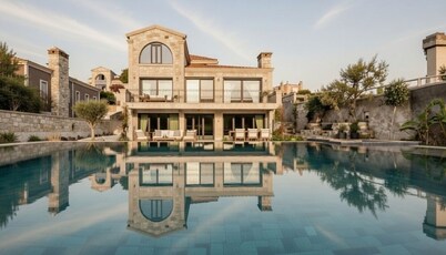 2 Bedroom Stone Villa with sea view and pool