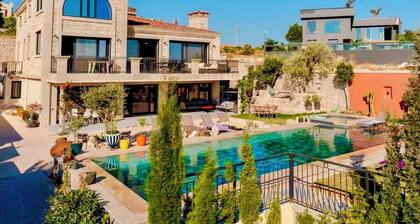 Luxury Private Stone Villa with private pool and sea view in Cesme