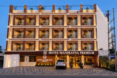 Hotel Maniratna Premium
