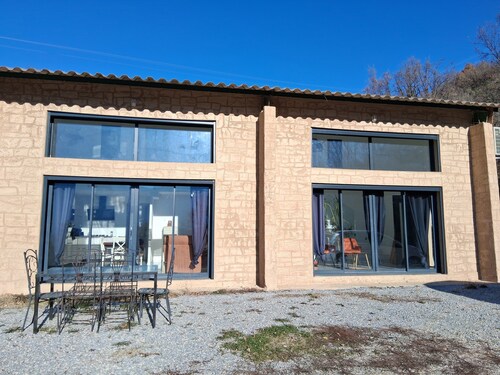 Villa spacieuse 7 pers. face à la montagne de Lure