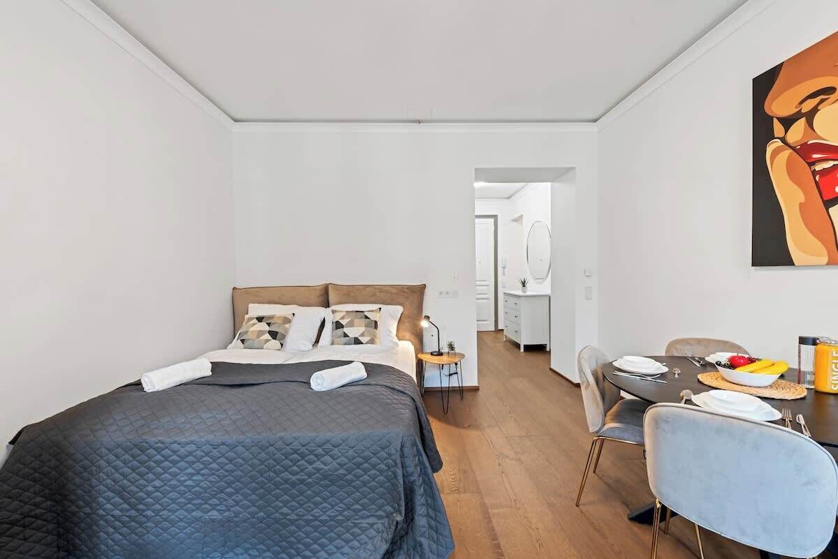1 bedroom, iron/ironing board, WiFi, bed sheets